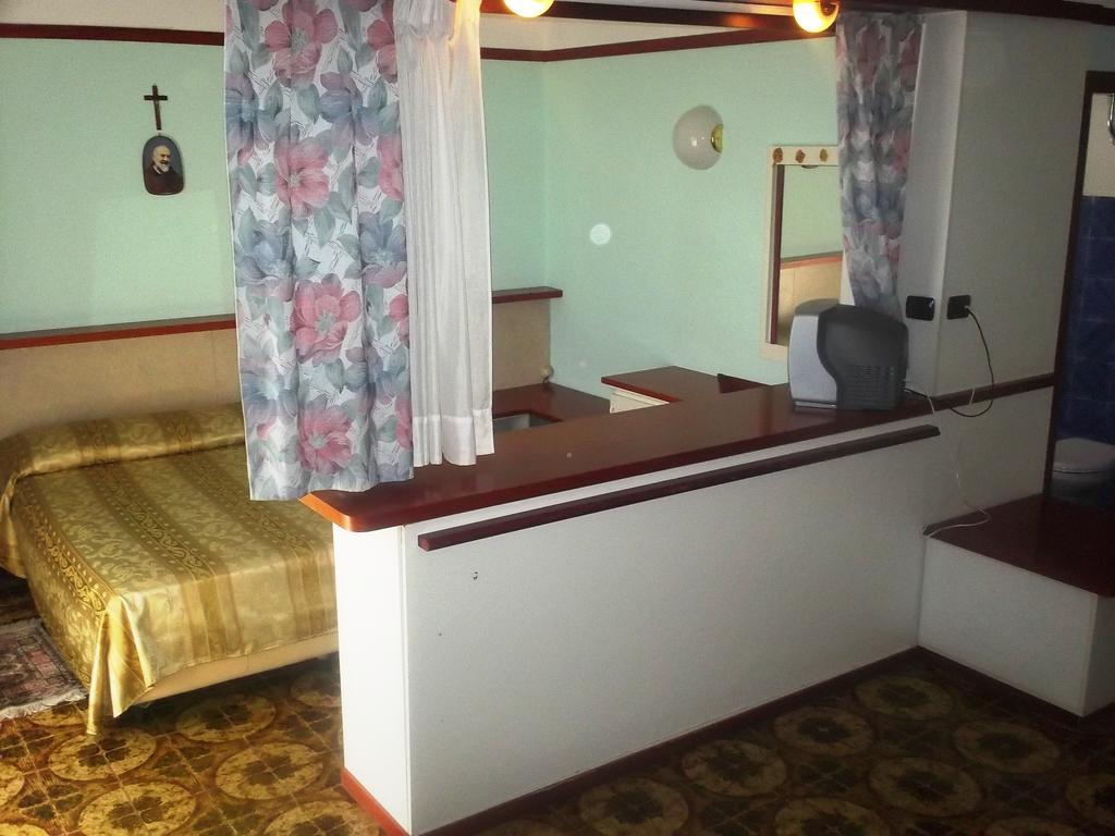 Hotel Gaggiano San Giovanni Rotondo Bilik gambar