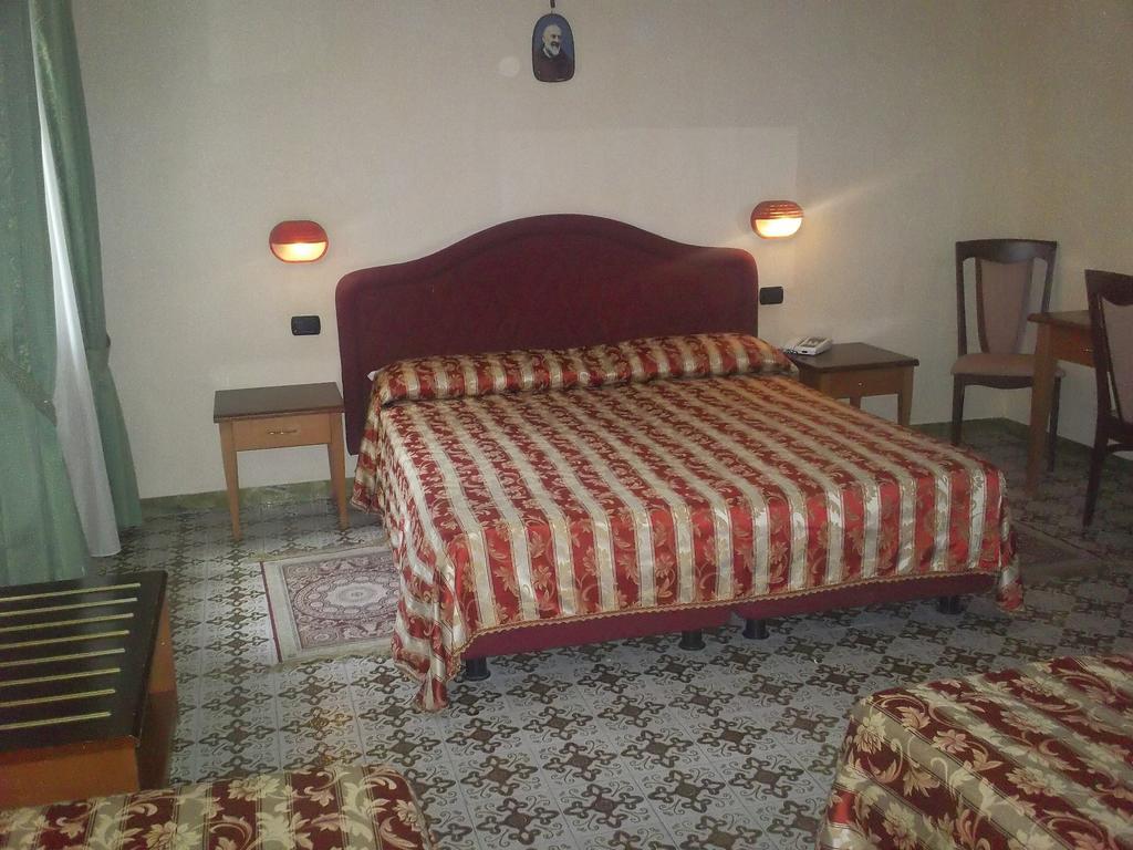 Hotel Gaggiano San Giovanni Rotondo Bilik gambar