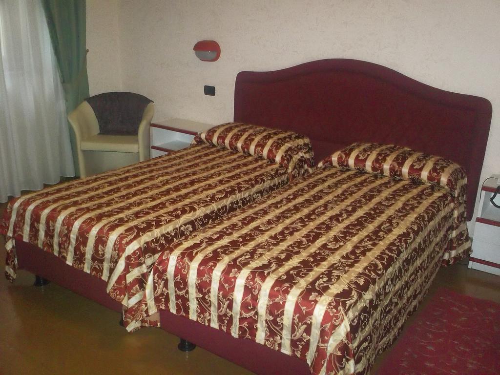 Hotel Gaggiano San Giovanni Rotondo Bilik gambar
